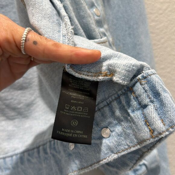 BLANKNYC Organic Cotton Denim Trucker Jacket XS EUC - Picture 5 of 6